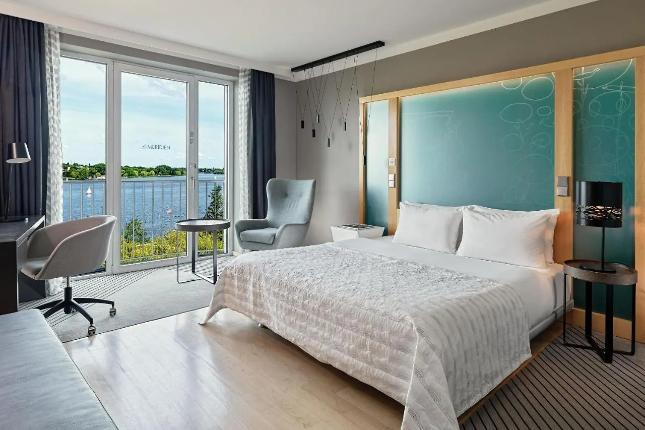 Le Meridien Hamburg 5*,  Germany