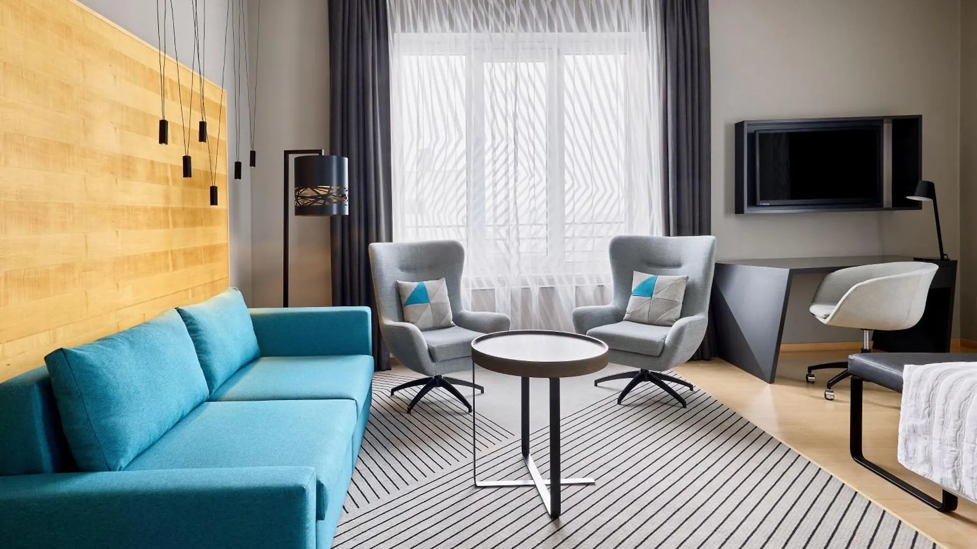 Le Meridien Hamburgo 5*,