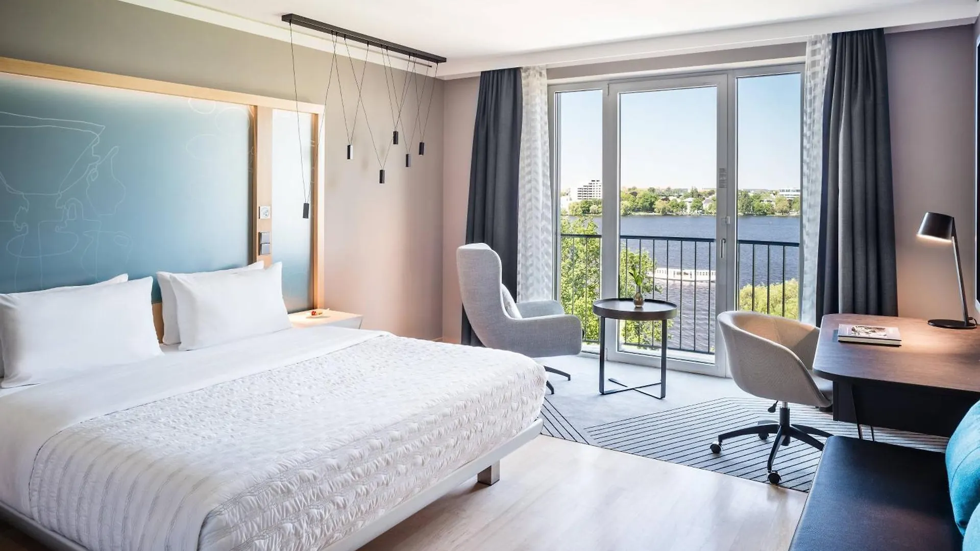 Le Meridien Hamburgo